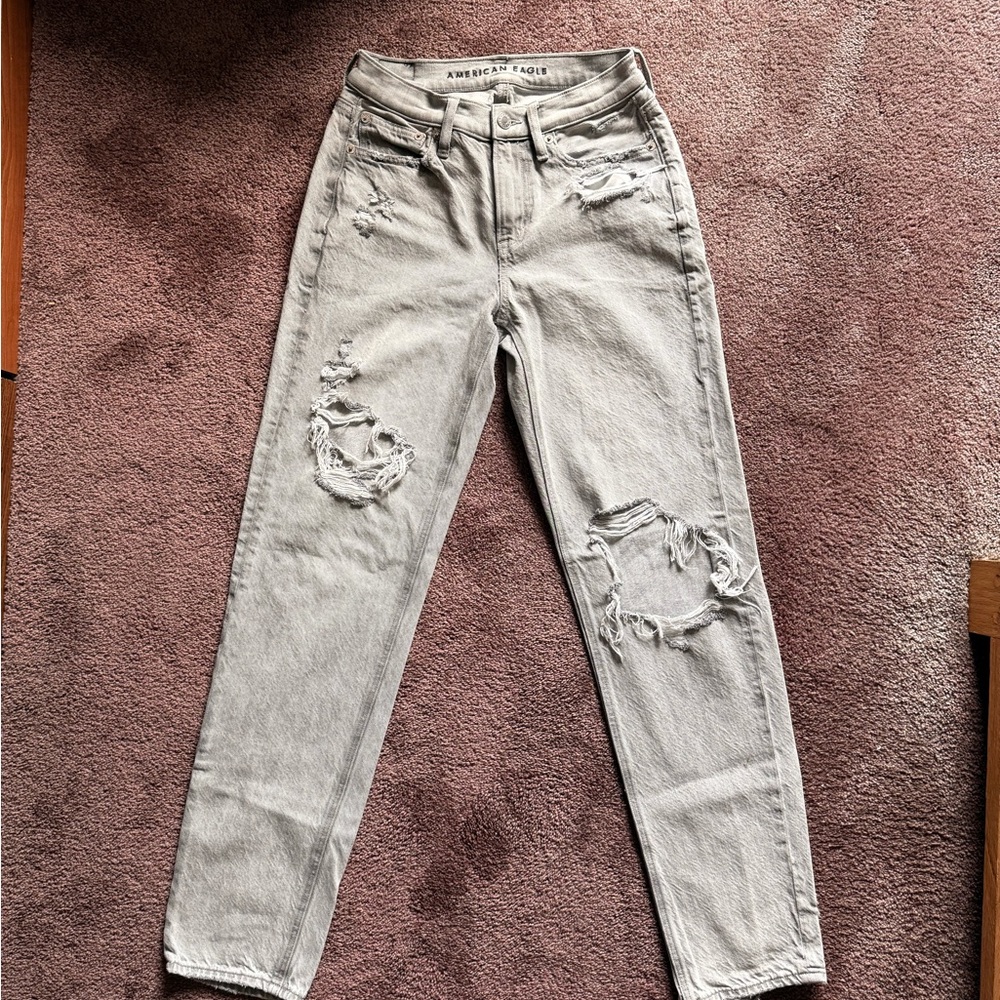 American Eagle Outfitters Light Gray High-Rise Distressed Jeans